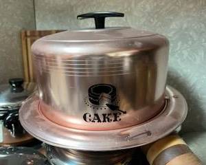 Westbend Cake Carrier Keeper