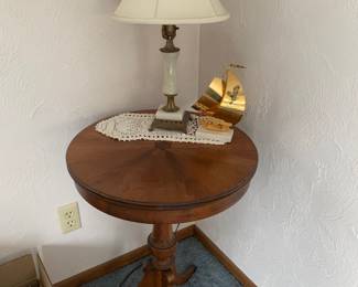 Oval Parlor Table