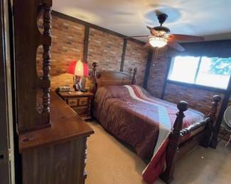 Solid Wood Vintage Queen