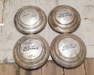 #7274 • 10" Ford Hubcaps
