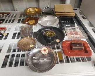 #7538 • (14) Ash Trays, Liliput Dictionary the Little Websters Dictionary & More
