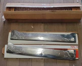 #7674 • (2) 1951 Kaiser Skirts
