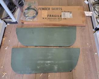 #7686 • Vaughan Fender Skirts
