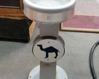 #552 • Vintage Camel Ashtray
