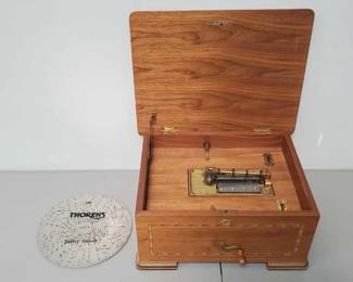 #585 • Thorens Music Disc Box
