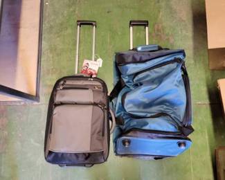 #6050 • (2) Rolling Bags
