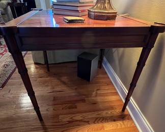 Card/side table