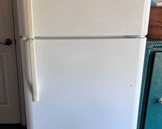 Kenmore upright fridge/freezer