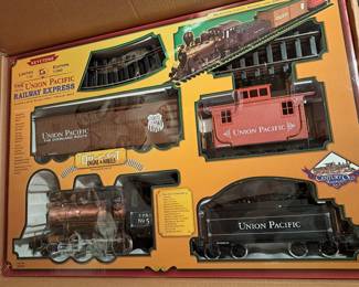 Keystone Union Pacific Railway Express train set