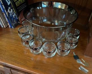 Another Dorothy Thorpe punch bowl set