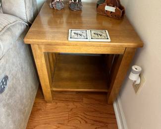 End table