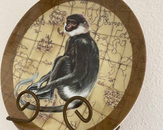 Monkey plate