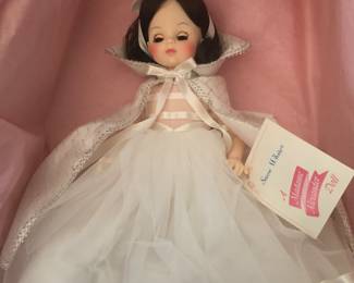 Madame Alexander doll- Snow White