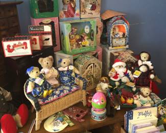 Muffy bears and accessories 