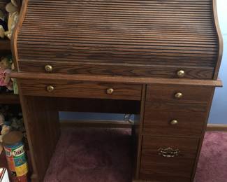 Roll top desk
