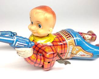 Japan Wind-Up Two Gun Tex Crawling Cowboy Toy
