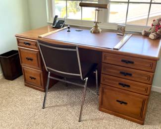 “Creative Ideas” Desk