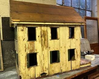 Antique doll house 