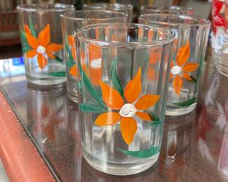 Six retro juice/milk glasses