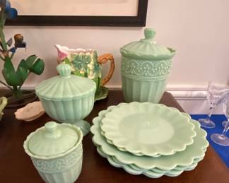 Pioneer woman jadite