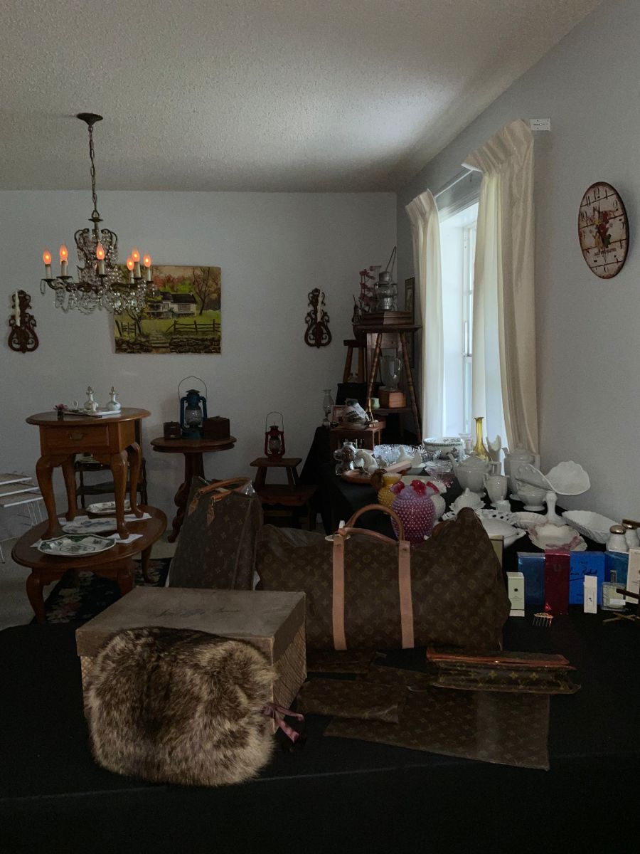 Last two hours 75 off! ECLECTIC MOUNT DORA... starts on 10/4/2023