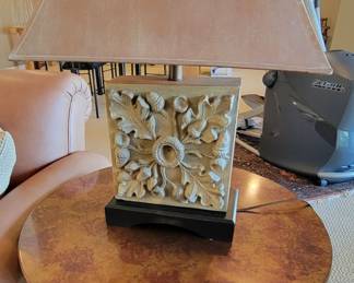 Table top is metal! Gorgeous in person!