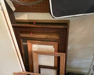 Lots of antique frames and easels! Starting at $2