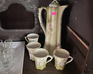 Victorian Chocolate Set $35