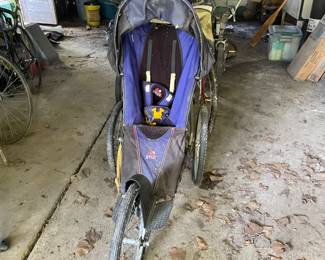 Running stroller $25