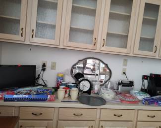 Kitchen supplies and cookware