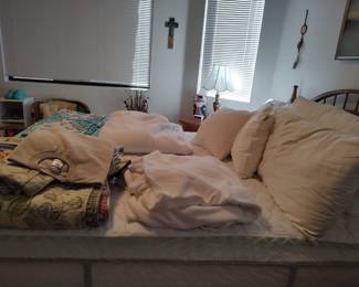 Nice bedding for queen bed