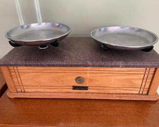 Henry Troemner victorian red marble top apothecary scale type 17, Penna & NYC App’d, serial W2. Cap. 5 lbs. No 195.