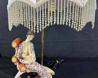 Nursing Mother Ceramic Lamp