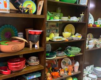 Tons of kitchenware