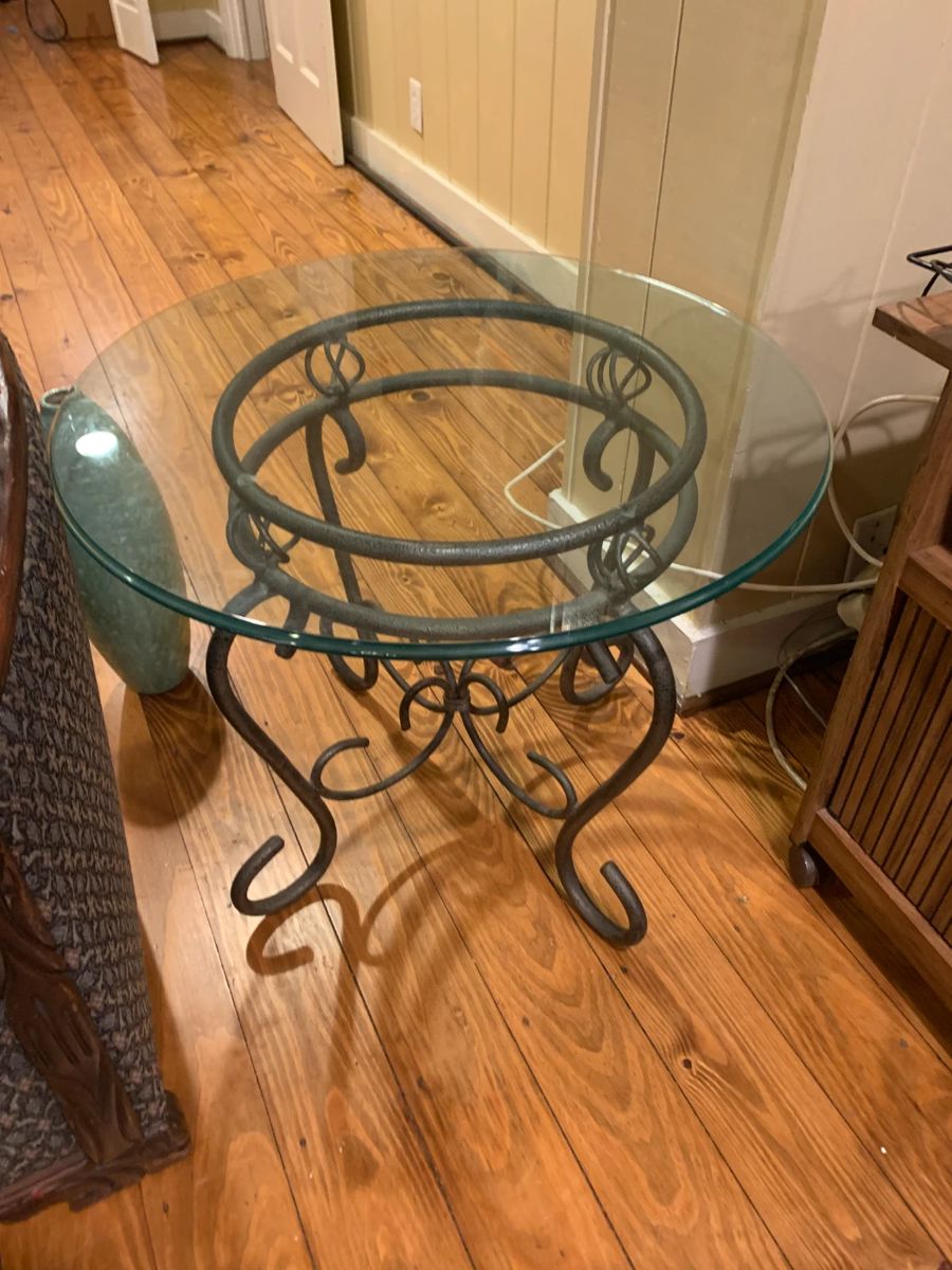 #4	Iron Base w/Glass Round Top - 28"x 23	 $100.00 			
#5	Iron Base w/Glass Round Top - 28"x 23	 $100.00 			
#200	Metal Base for a table 22 x 16 glass top coffee table	 $75.00 			
