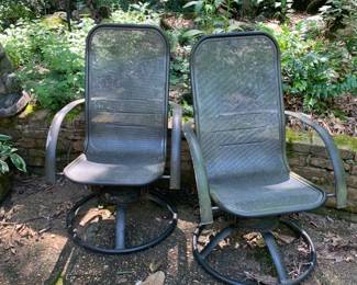#47	Set of Aluminum Swivel Rockers - sold as a pair	 $60.00                                                                                                        There are 2 set of 2 chairs a total of 4 chairs 120.. all 4			

