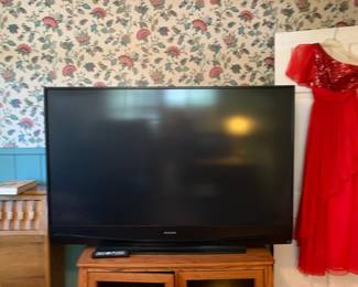 #83	Mitsubshi 65 inch tv YOU MOVE WD65c	 $65.00 			
