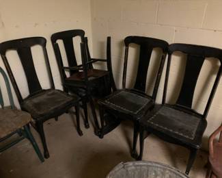 #117	Set of 5 Black Painted  Wood Chairs w/leather Seat w/nailhead Trim	 $100.00 			
