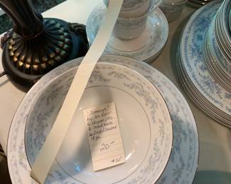 #165	Somerset 18 pc set	 $20.00 			
