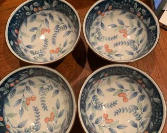 #168	Vintage Japanese Porcelain Rice bowl set Gama Hasami signed	 $40.00 			
