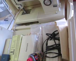Kenmore Sewing Machine, Case & Accessories