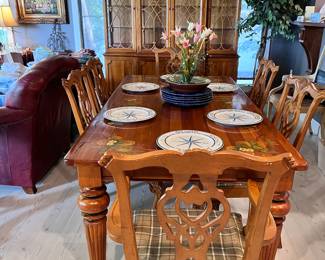 Lexington table with 6 chairs Drawer pull-outs on each              end of table