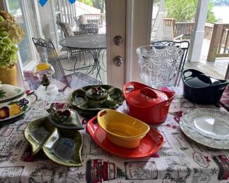                Lots of home decor items. 