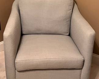    Thomasville upholstered swivel chair