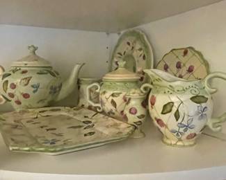 Tracy pPortwe Evelyn collection