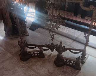 Fire screen 