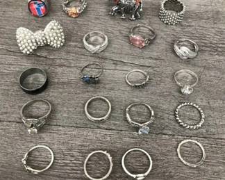 Silver Tone Costume Jewelry Ring Lot With Multi Color Stone Elephant Sparkle $50 for all or 2 for $20