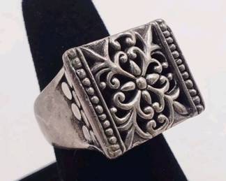 925 Sterling Silver  Ring With Floral Design size 6.5 $45