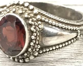 925 Sterling Silver Garnet Faceted Gem Ring Size 8 US 5.18 Grams $40