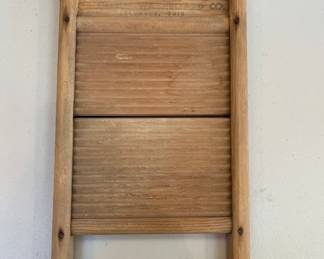 Dubl Handle wood laundry clothes scrubber